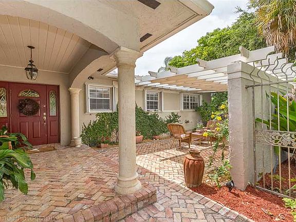 3rd image of 10225 SW 58th Ct