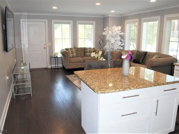 200 Laird Avenue  101 image 1 of 12