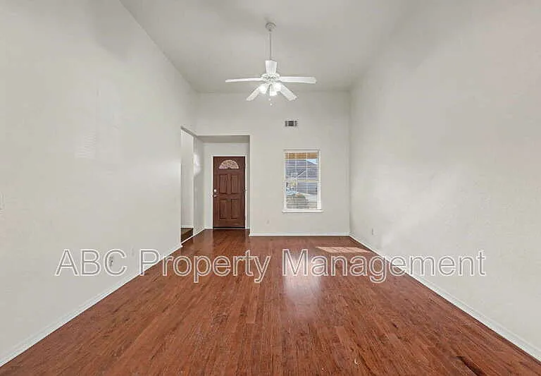 3006 SW Deerfield Blvd #2 — Photo 8