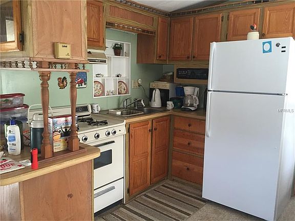 3rd image of 456 Center Crest Blvd