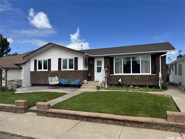 313 5th AVENUE W, Biggar, SK S0K 0M0