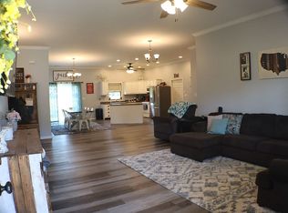 8358 E 1025th Ave, Effingham, IL 62401