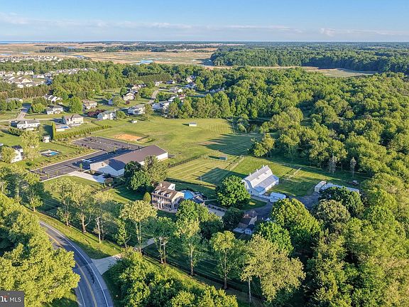 5th image of 626 Vance Neck Rd