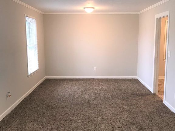 3rd image of 200 Hardwick Dr