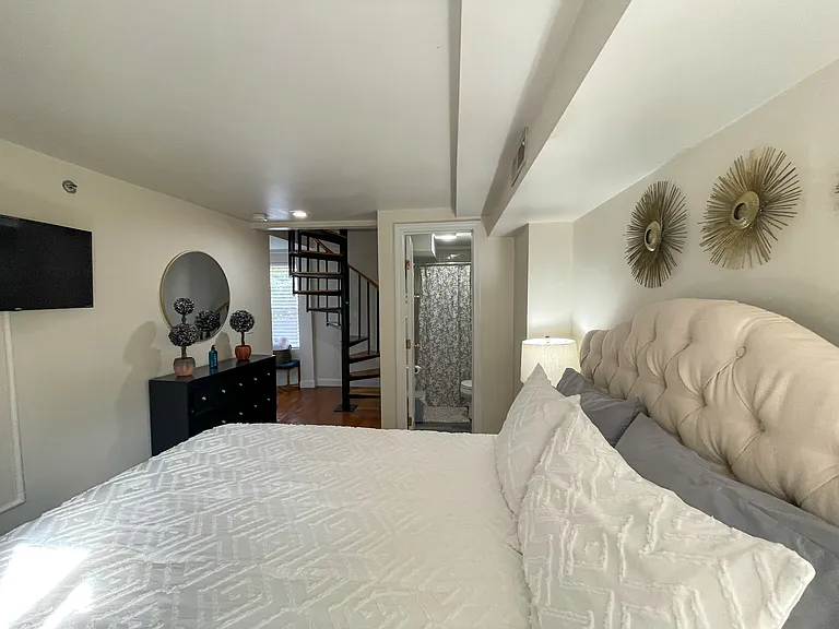 23 Jay St #CC — Photo 14