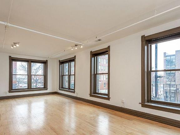 4th image of 424 S 12th St APT 201