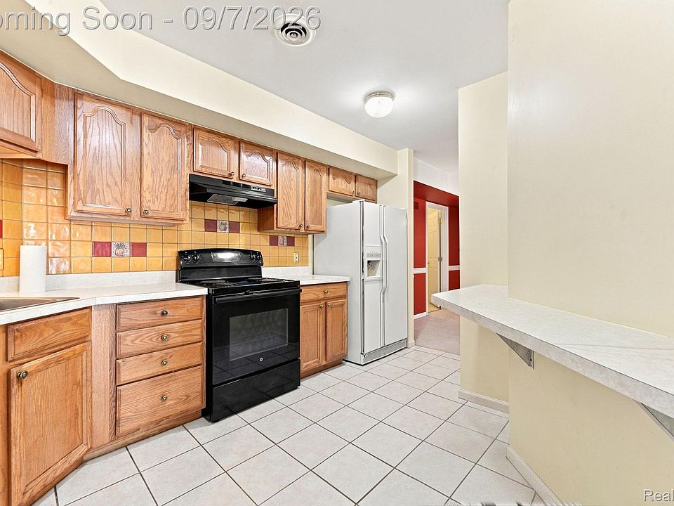 34780 W Eight Mile Rd Apt 7, photo 11