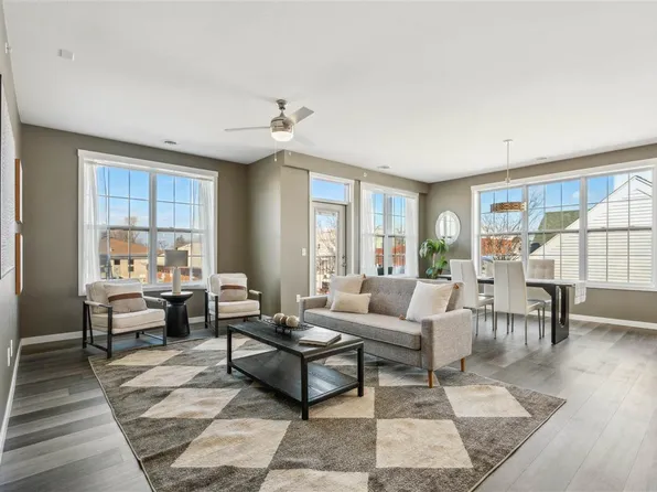121 W Main St Unit 208, Solon, IA 52333