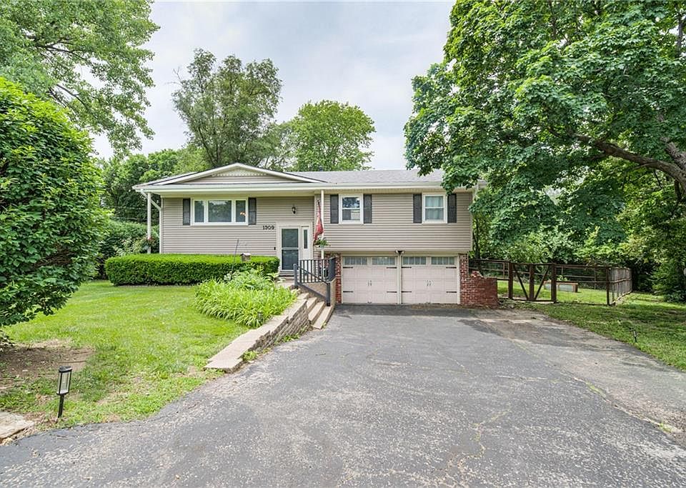 1st image of 1309 N Leeview Cir