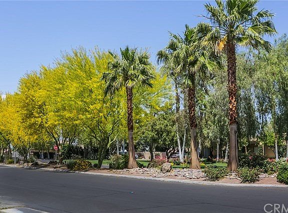 4th image of 67621 La Vista Ct