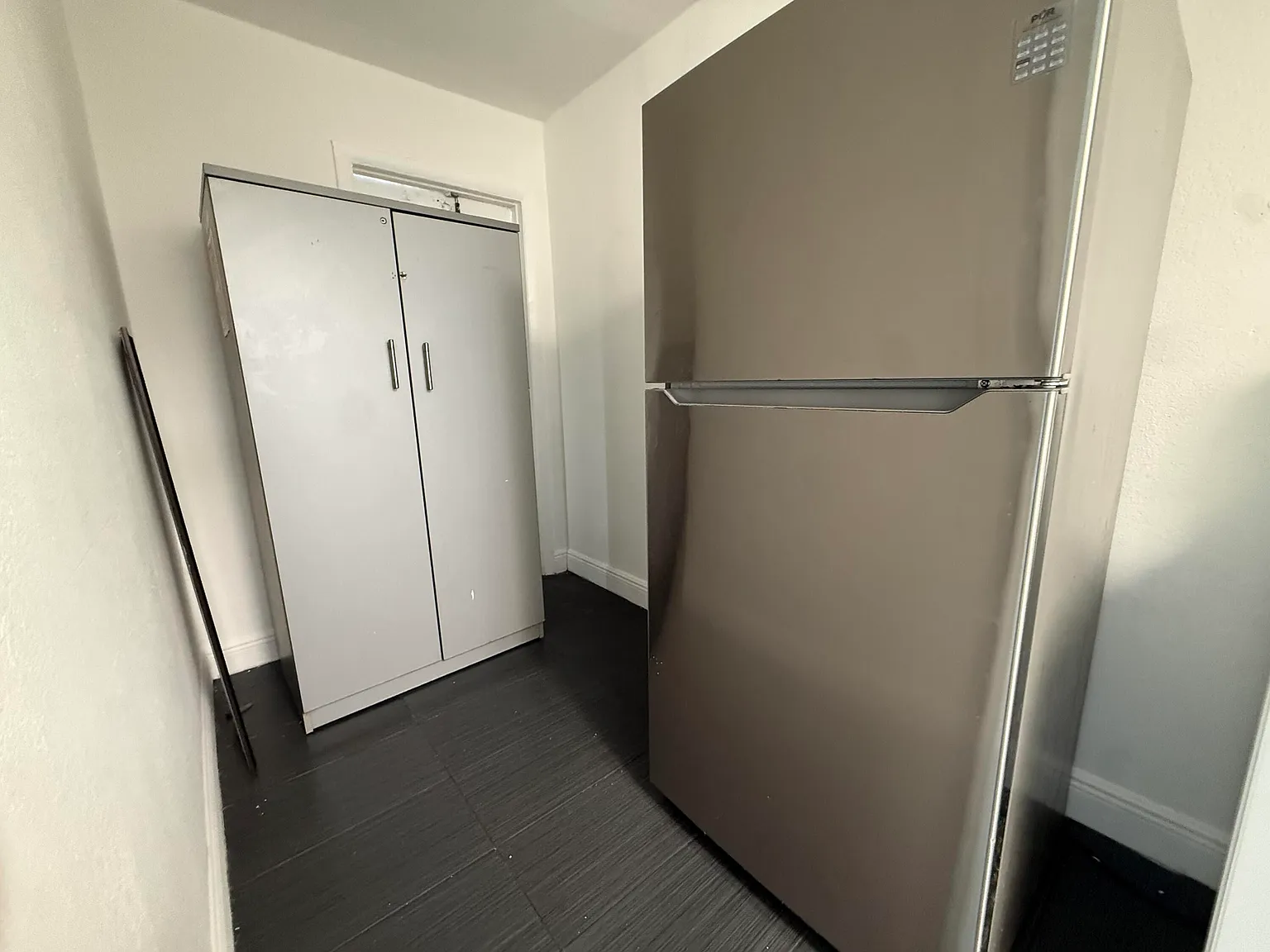 2 bed, 2.0 bath, 12374 sqft, $1,895 — Photo 4