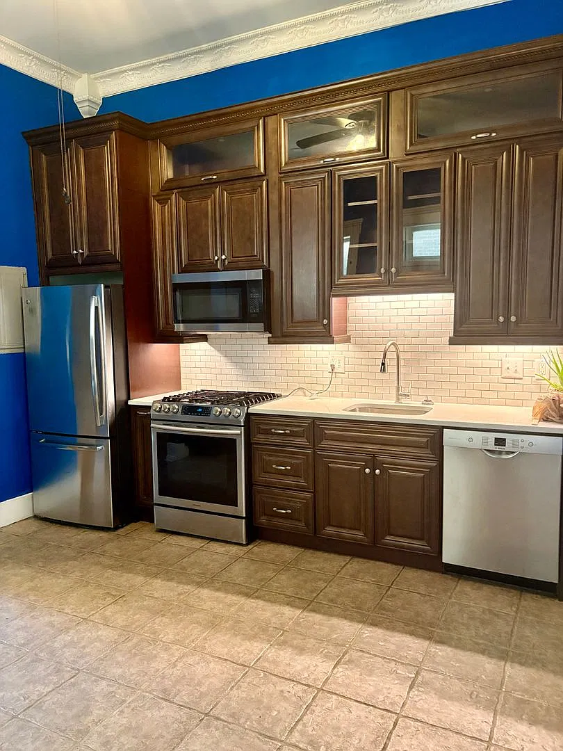 118 E Oak St #1 — Photo 4