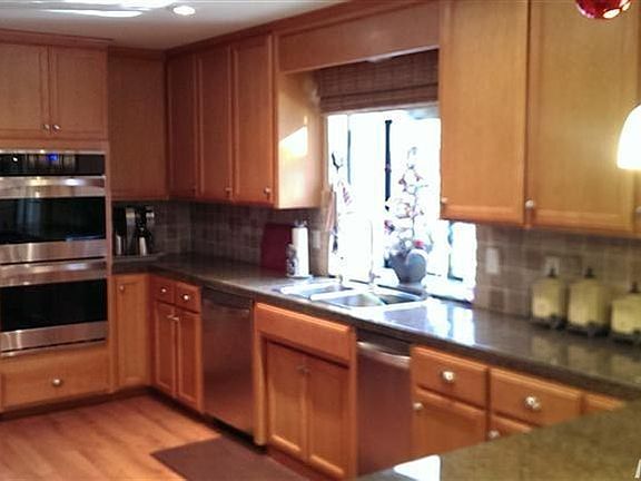 4th image of 2106 Sunwest Dr