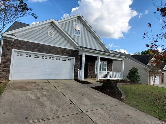 3rd image of 3022 Gilroy Dr