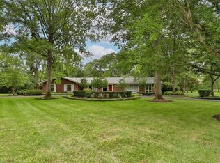 4 Huntleigh Manor Ln, Saint Louis, MO 63131