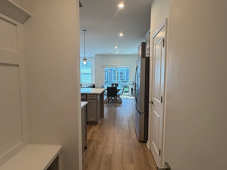 3357 Abberley Dr — Photo 2