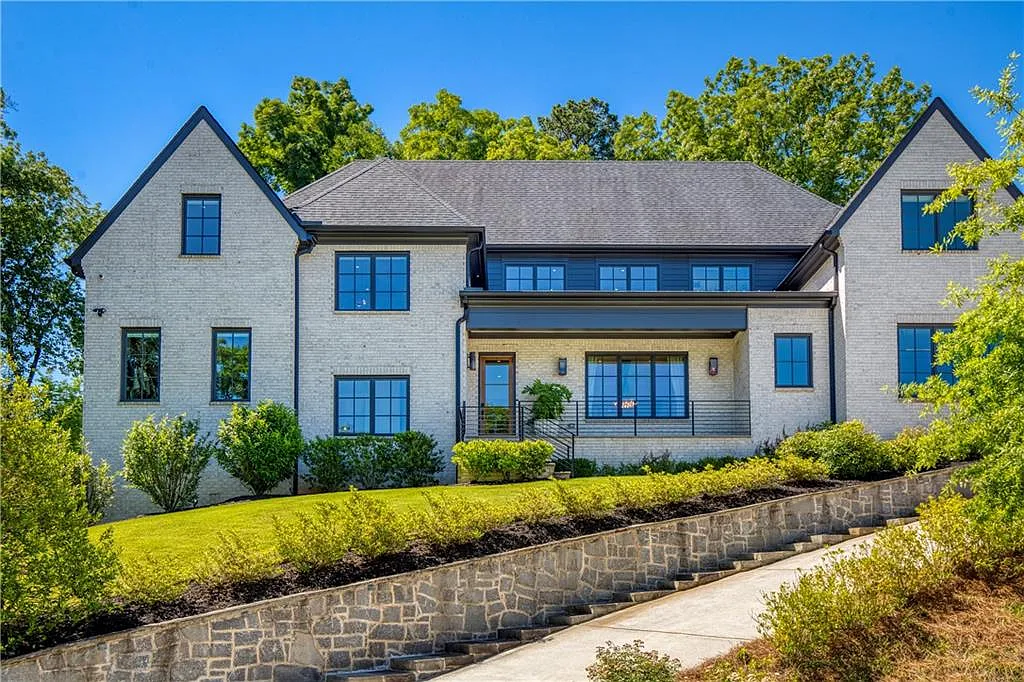 6 bed, 7.0 bath, 6143 sqft, $16,500 — Photo 4