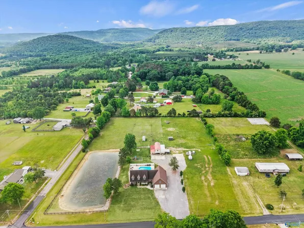 1768 Oak Grove Rd, New Hope, AL 35760