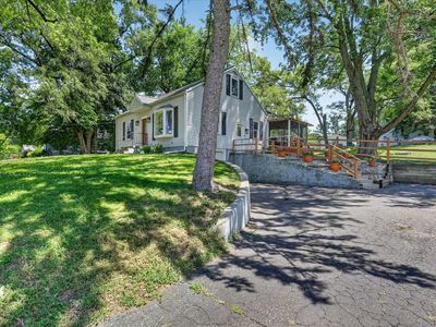754 Collindale Ave NW, Grand Rapids, MI, 49504