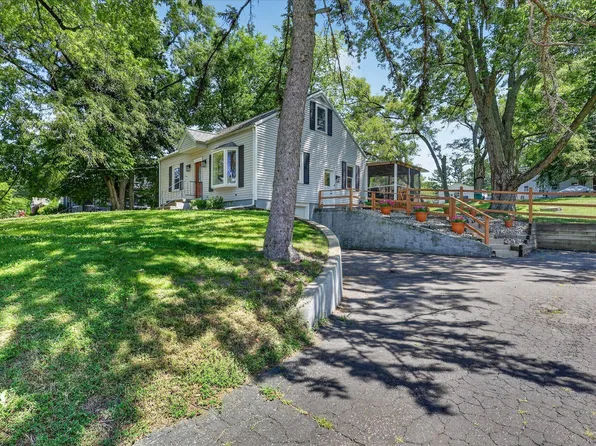 754 Collindale Ave NW, Grand Rapids, MI 49504