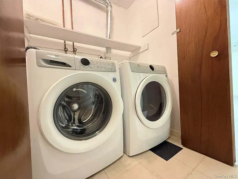 149-14 21st Ave #1 — Photo 7