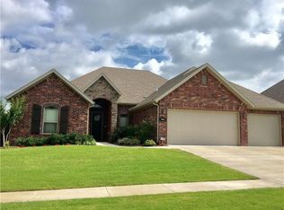 3666 E Embry Dr, Fayetteville, AR 72764