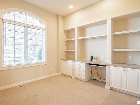 3rd image of 4214 W Longmeadow Ct