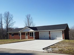 3515 New Fox Rd, Irvine, KY 40336