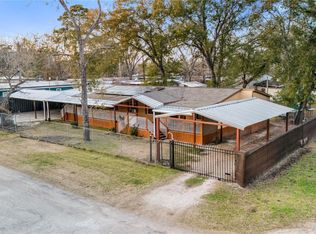 214 Lochness Dr, Highlands, TX 77562