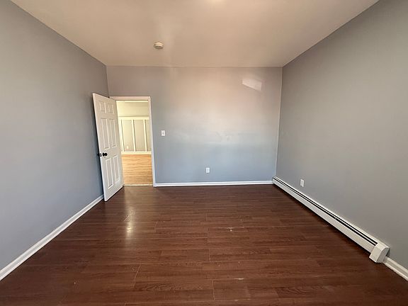 5th image of 115 Linden Ave #3