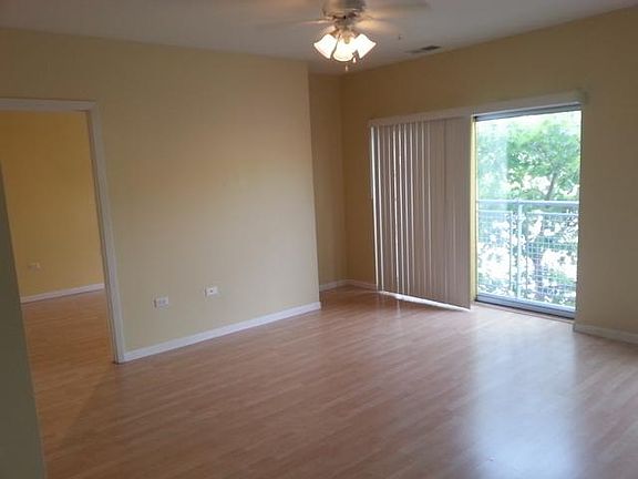 4th image of 1210 Chicago Ave APT 205B