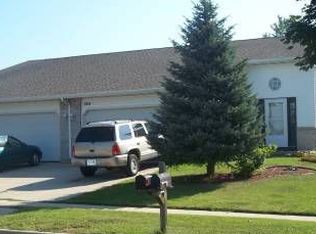 746B Crawford Dr, Cottage Grove, WI 53527