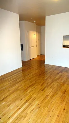 Rented by RC REAL ESTATE OF NEW YORK | media 22