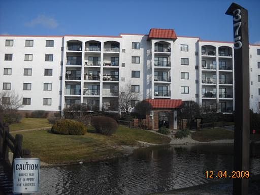 1st image of 375 Plum Creek Dr APT 109