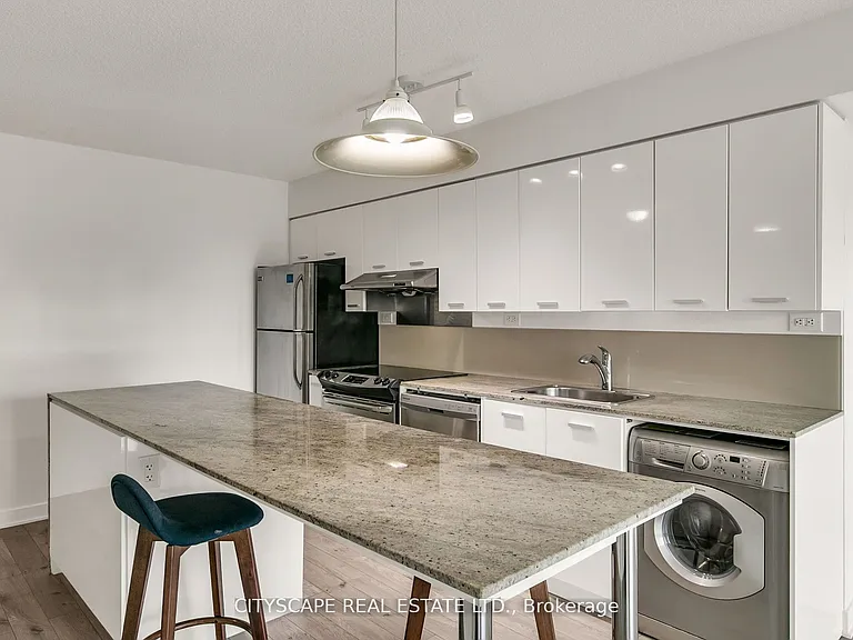 33 Singer Ct #1507 — Photo 11