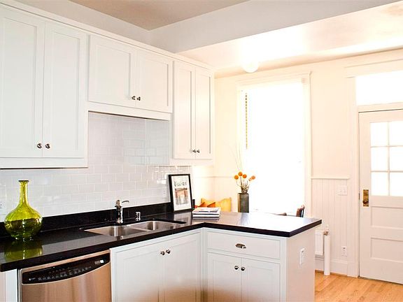 3rd image of 1814 Wyman Ave #B