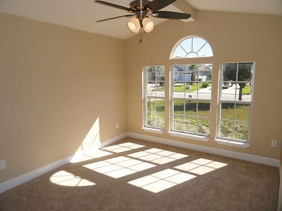2nd image of 404 Fort Drum Ct