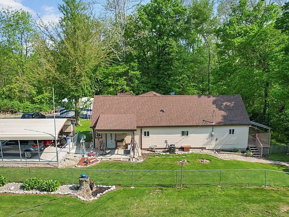 4th image of 2139 Wildwood Ln