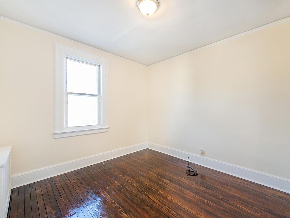 1st image of 18 Mount Pleasant Avenue # 2 Second Floor