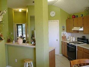 3rd image of 1605 Lantana Dr