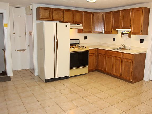 Nice size kitchen