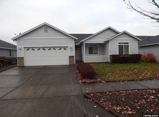 1428 S 7th St, Independence, OR 97351