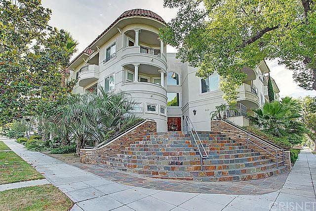 1st image of 600 East Magnolia Blvd #102