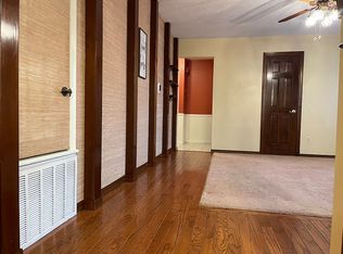 901 Thomas Blvd, Springdale, AR 72762