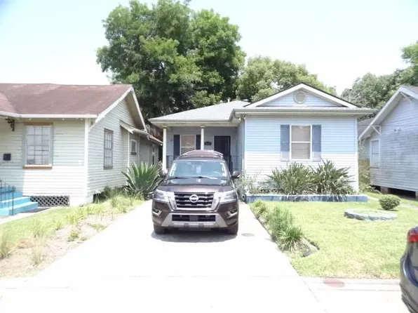 2647 George Nick Connor Dr, New Orleans, LA 70119