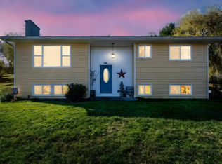 25 Maple Ave, Hantsport, NS B0P 1P0