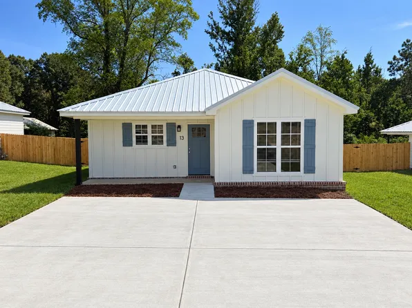 13 Chester Ct, Hattiesburg, MS