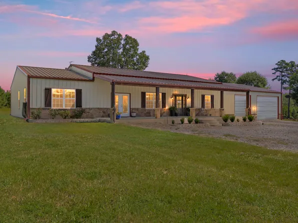 300 County Road 3535, Queen City, TX 75572