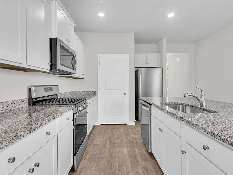 324 Feldspar Ln — Photo 14