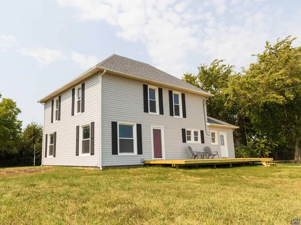 1560 Road 220, Emporia, KS 66801